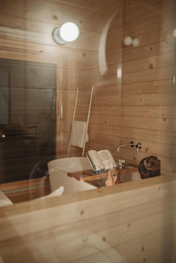 Treebox Noszvaj Villa ภายนอก รูปภาพ